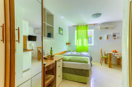 Apartments Filipovic, 3 min walk to the beach