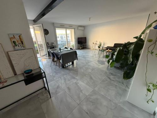 Montpellier Un écrin de lumière pour enchanter votre séjour