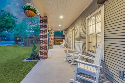 Imagen de la galería de The Vanderbilt Mansion Apt 8 Near Downtown & TWU, en Denton