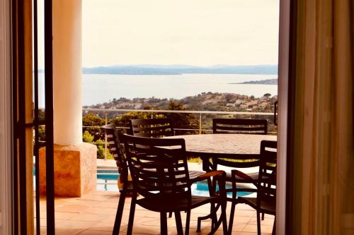 Villa Luxe avec Vue sur Saint-Tropez, Roquebrune