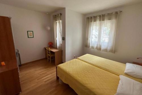 Apartments with parking space Trogir - 24226