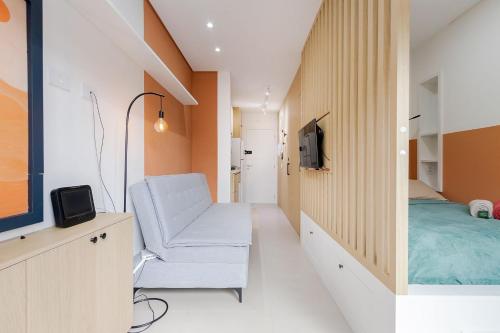 Televisyen dan/atau pusat hiburan di Log! | Rooftop com vista, coworking, garagem e localização imbatível | Gonzaga Stays