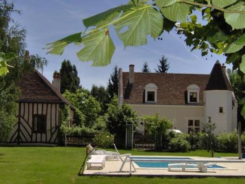 Πισίνα στο ή κοντά στο Gîte cosy avec piscine au cœur du Val de Loire, proche châteaux et balades pittoresques - FR-1-381-74