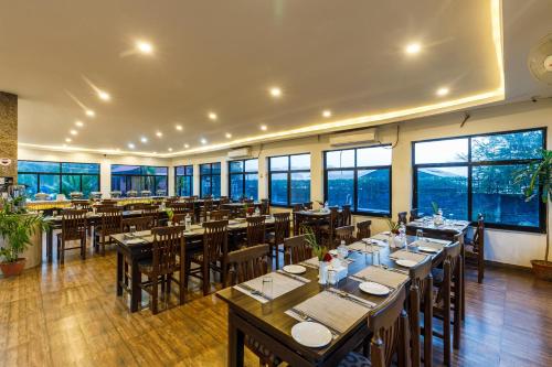 Restoran atau tempat lain untuk makan di Vision Safari Pvt Ltd