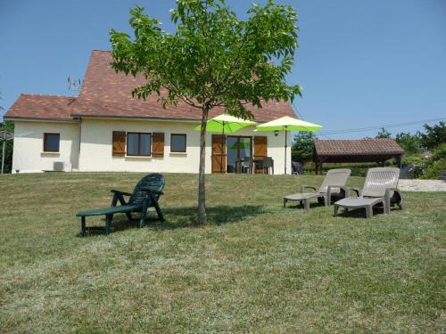 Maison à Salignac-Eyvigues avec terrasse, Wifi et parking - FR-1-616-116