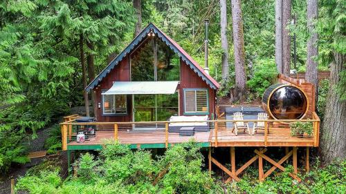 Taman di luar Luna's A-Frame - River & Spa
