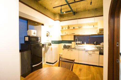 AMs house 5 min to Ikebukuro 13 min to Shinjuku Station 19 min to Shibuya Station