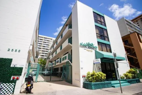 Waikiki Beachside Hostel in Honolulu