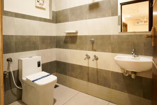 Bilik mandi di Royal Plaza City