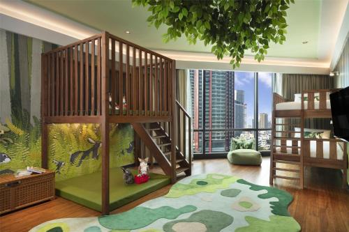 Postel nebo postele na pokoji v ubytování Siam Kempinski Hotel Bangkok