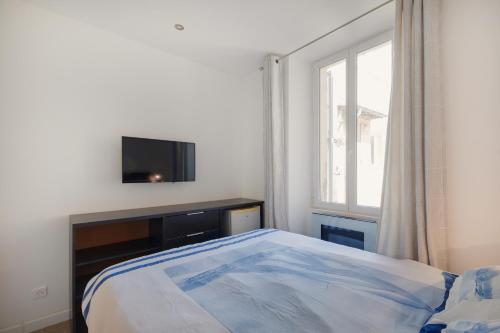 À 1km Plage du Midi et Palais des Festivals - Appartement Centre Cannes avec Cour Extérieur Privée