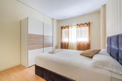 Spacious 3 BRs Apartment, steps to Joao's station