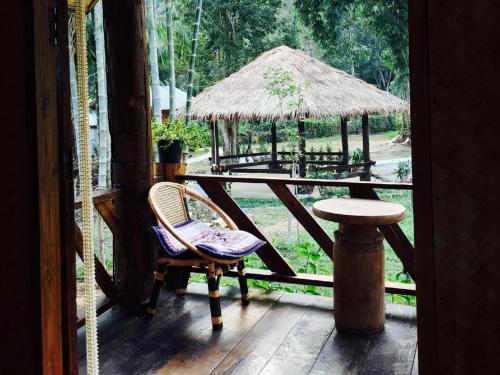 Zahrada ubytování Chiang Dao Hut