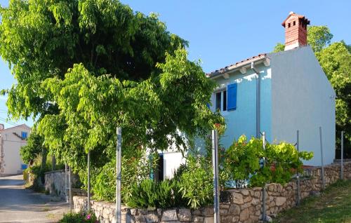 Amazing Home In Koromacno