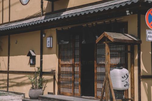 Fotografie z fotogalerie ubytování 以山屋舍izan国风禅意庭院 大理龙龛店 v destinaci Dali Ancient Town