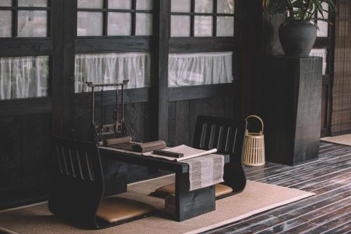Fotografie z fotogalerie ubytování 以山屋舍izan国风禅意庭院 大理龙龛店 v destinaci Dali Ancient Town