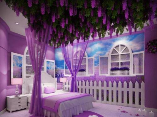 une chambre violette avec un lit et une fenêtre dans l'établissement GreenTree Inn Jianyan Renmin Middle Eastern Sleepless city Pedestrian Express Hotel, à Magou