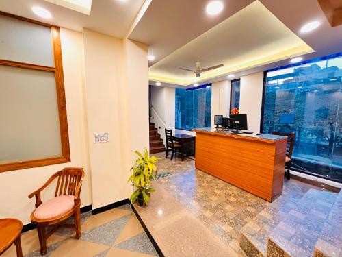 Ο χώρος του λόμπι ή της ρεσεψιόν στο Hotel Green Galaxy - Green Park South Delhi