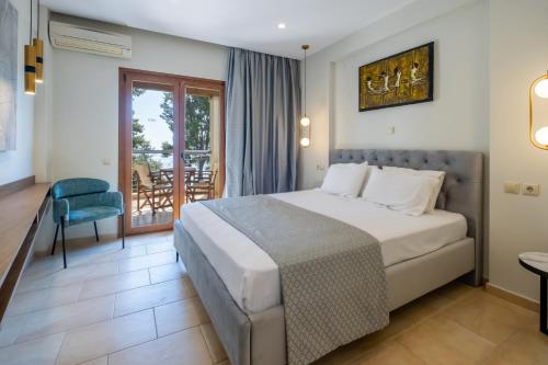 A bed or beds in a room at Country Inn