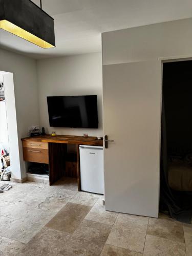 Furnished 2-room apartment with terrace