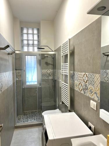 Elegant and with terrace, 15 min from Navigli and the center
