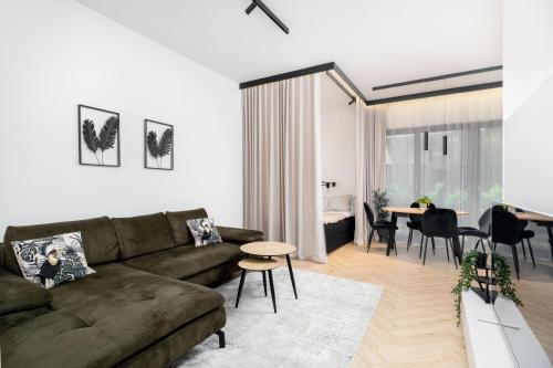 Kościuszki Chic Studio with Garden by BookingHost