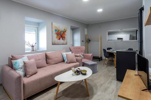 O zonă de relaxare la Ferienwohnung Anna In Lokve