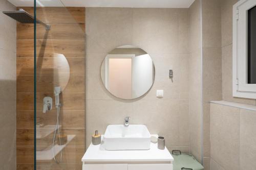 2BR Modern Comfort Top Location