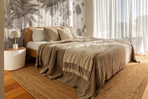 Beachfront at Bayline