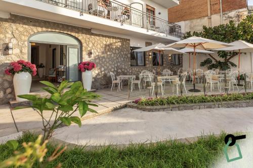 Gallery image of HOTIDAY Room Collection - Massa Lubrense in Massa Lubrense