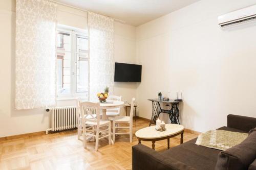 Restored Historic APT in Plaka,Under the Acropolis