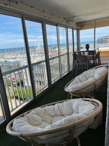 Panoramic view, Quiet, Modern, Wi-Fi, Parking