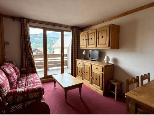 Confort à Notre-Dame-de-Bellecombe - Pour 4, Cuisine équipée, Chambre spacieuse - FR-1-807-71