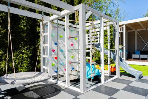 Herní místnost nebo prostor pro děti v ubytování Willa Verano - Wyjątkowy Komfort Bardzo Blisko Plaży