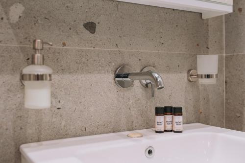 Koupelna v ubytování Modern & Elegant Getaway near Pasalimani