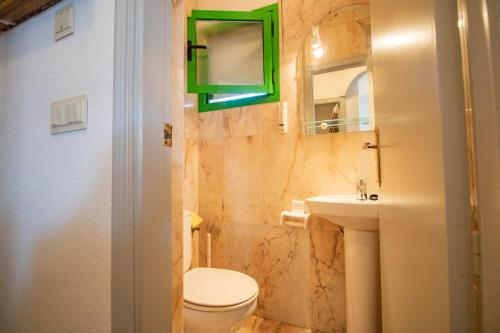Bilik mandi di Villa Marijke