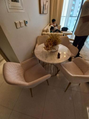 Canal View 1 Bedroom Apartment In Aykon City