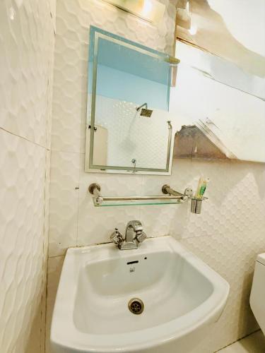Salle de bains dans l'établissement Hotel Mantra and Adventure