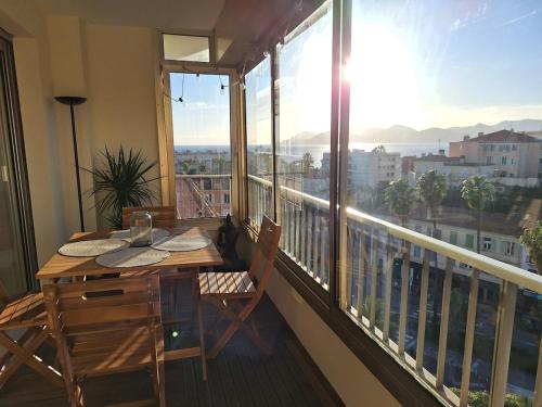 Magnificent 2P with terrace and stunning sea view