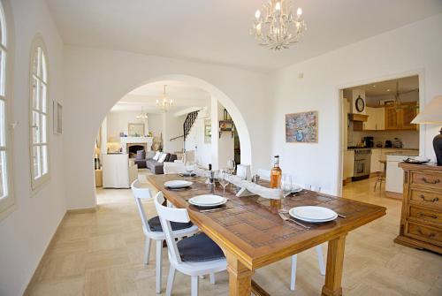Villa Sasso Forte, swimming pool, jacuzzi and private cove