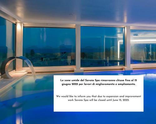 Bazén v ubytovaní Savoia Hotel Rimini alebo v jeho blízkosti