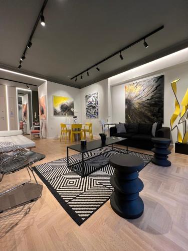 Art Gallery Apartment