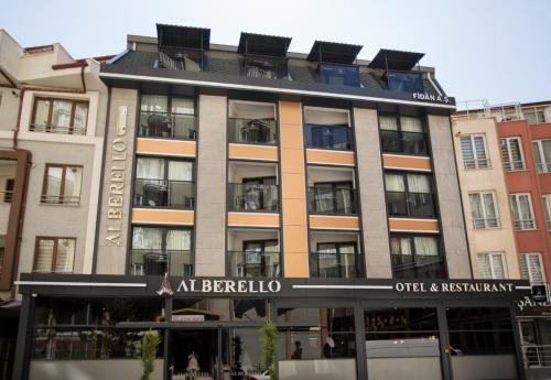 Bangunan di mana terletaknya hotel