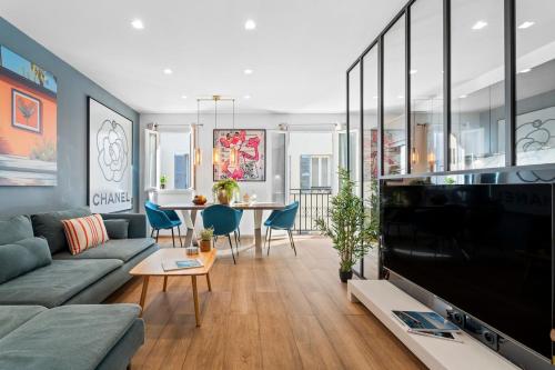 Beautiful Modern and Design Accommodation, Old Antibes