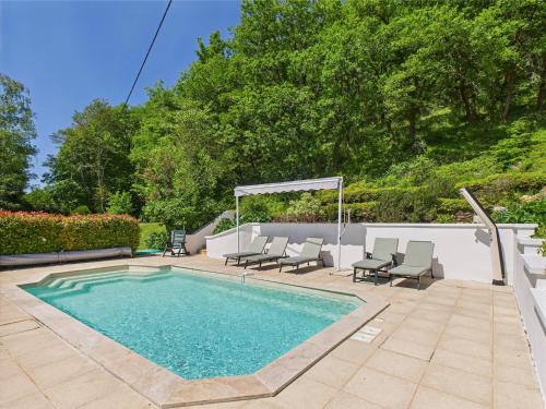 Villa 'Le Roc' pour 11, jardin et piscine