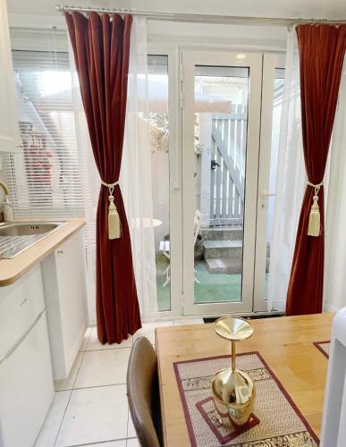 Sympathy Studio For 2 Near The Sacre Coeur