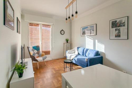 S7 4 Bedroom flat 10mins walk to Sea and Tramway