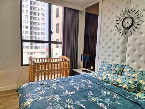 Gallery image of Linda Apartment-ICON56-District4-3mins to center dtrc1- INFINITY POOL- AWESOME ROOFTOP in Ho Chi Minh City