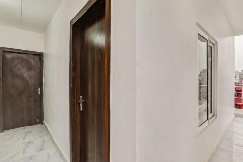 Φωτογραφία από το άλμπουμ του Super Collection O Yamuna Palace Near Gomti Riverfront Park σε Λάκναου