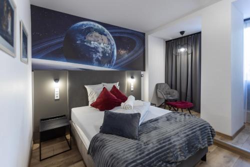 Postel nebo postele na pokoji v ubytování R73 Residences